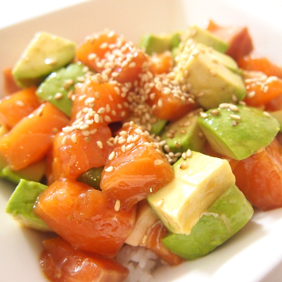 アボカドとサーモンの醤油麹和え